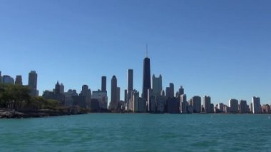 Güneşli bir günde Michigan Gölü Chicago manzarası