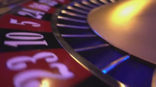 I numeri di una ruota della roulette - estremo primo piano — Video Stock