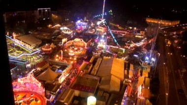 Oktoberfest adil - akşam eğlence parkı