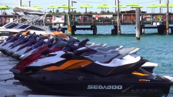 Jet Skiverhuur in Key West — Stockvideo