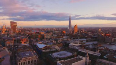 Londra - geniş açı çekim üzerinde şaşırtıcı günbatımı