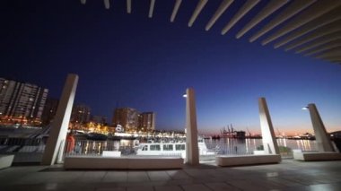 Harika gece atış bağlantı noktası Malaga liman alanı