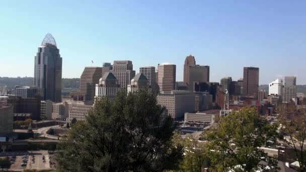 A cidade de Cincinnati grande vista sobre o horizonte — Vídeo de Stock