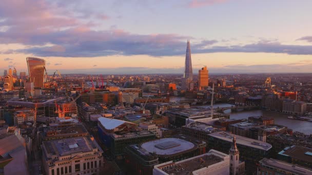 Amazing zonsondergang over Londen - groothoek schot — Stockvideo