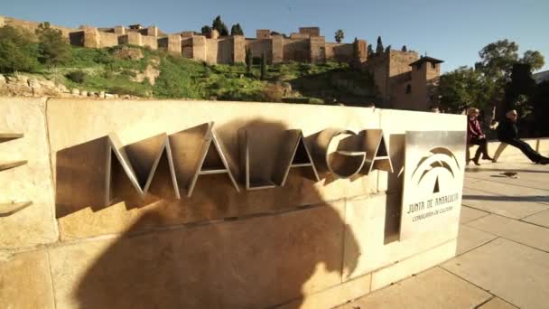 Malaga-Schild im Stadtzentrum — Stockvideo