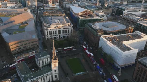 Ciudad de Londres en St. Paul 's desde arriba — Vídeo de stock