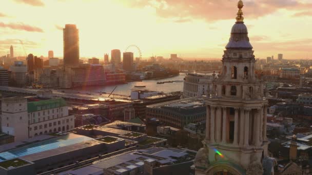 Beautiful London in the evening — Stock Video