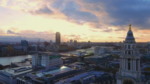 Londres - vue aérienne le soir — Video