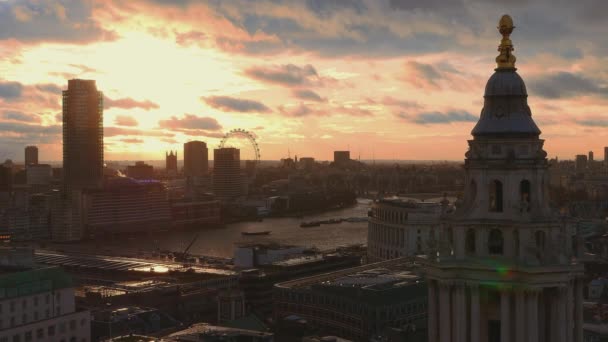 A naplemente - csodálatos légi felvétel a londoni — Stock videók