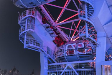 London Eye geceleri - Londra/İngiltere 23 Şubat 2016 aydınlatılmış