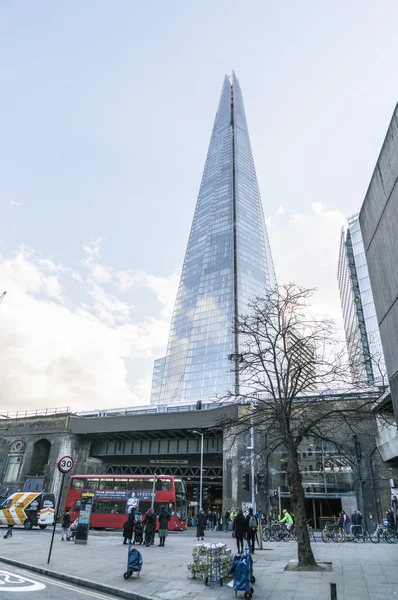 Sirpalerakennus - Euroopan korkein rakennus - LONDON / ENGLAND HELMIKUU 23, 2016 — kuvapankkivalokuva