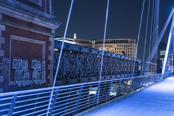 金禧桥夜景-伦敦 2016 年 2 月 23 日 — 图库照片