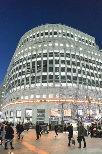 Reuters building at One Canada Square-Londen/Engeland februari 23, 2016 — Stockfoto