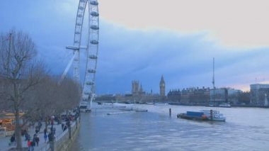London Eye ve Westminster ile Londra manzarası