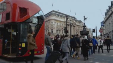 Piccadilly Circus Londra cadde görünümü 16 Ocak 2016