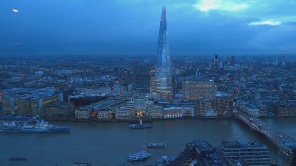 Hermosa vista de la noche sobre la ciudad de Londres — Vídeos de Stock