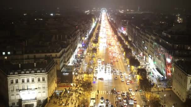 Champs Elyssees Avenue in a misty evening - PARIS, FRANCE — Stock Video