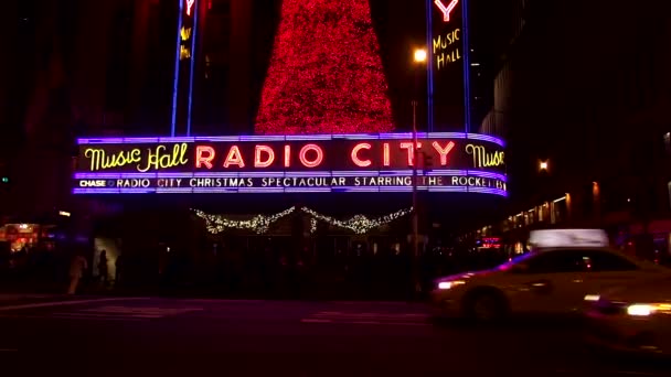 Radio City Music Hall en el Rockefeller Center — Vídeos de Stock