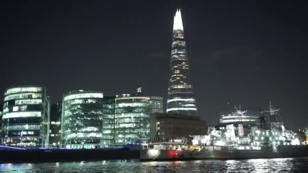 The shard and more london river by night - london, england — Stockvideo