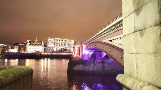 El Puente Blackfriars Londres - LONDRES, INGLATERRA — Vídeos de Stock
