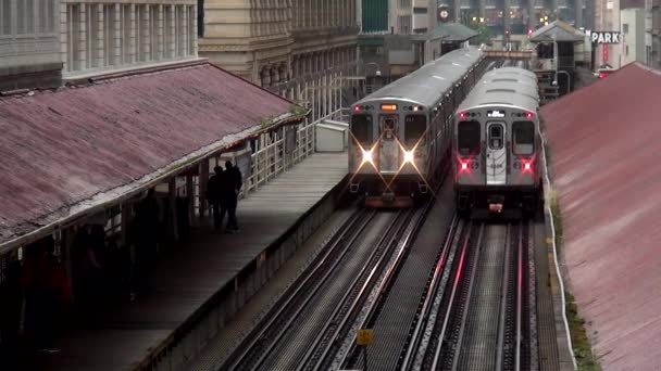 Чикаго метро поїзд - Чикаго, Іллінойс/США — стокове відео
