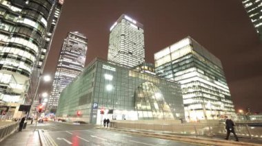 Modern ofis London Canary Wharf ve finans bölgesine büyük gece atış - Londra, İngiltere