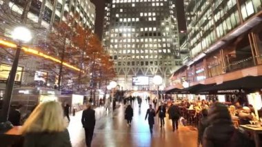 Canary Wharf Noel zamanı gece - Londra, İngiltere