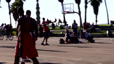 Venice Beach Los Angeles basketbolda