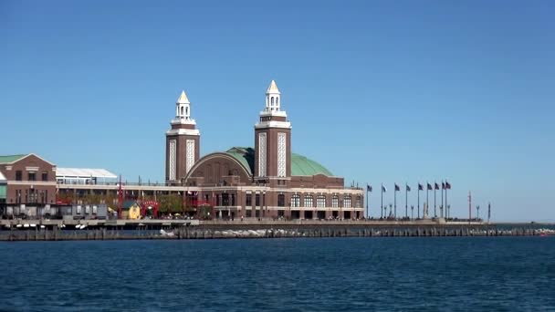 Navy Pier from Lake Michigan - CHICAGO, ILLINOIS / USA — стоковое видео