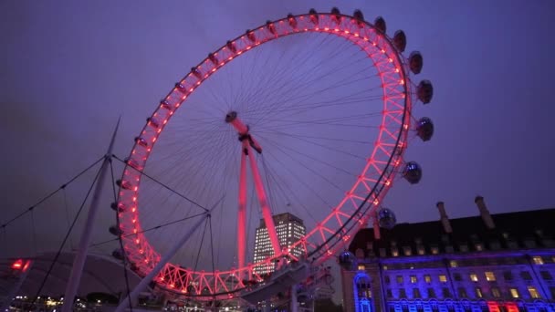 Περίφημο London Eye για editorial χρήση μόνο - Λονδίνο, Αγγλία — Αρχείο Βίντεο