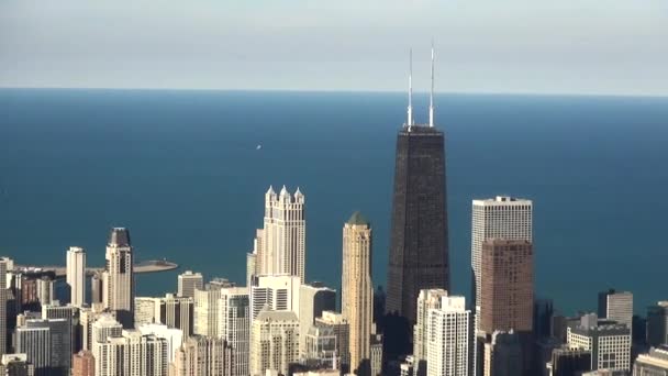 Hancock Building City of Chicago daylight aerial shot - CHICAGO, ILLINOIS/USA — Stock Video