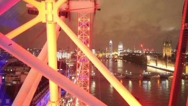 London Eye éjjel a szerkesztői használatra - London, Anglia — Stock videók