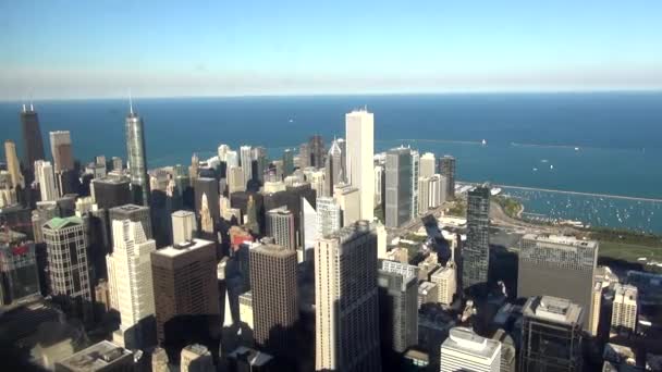 City of Chicago daylight aerial shot - CHICAGO, ILLINOIS / USA — стоковое видео