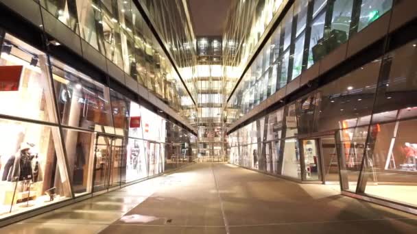 밤-런던, 영국 런던의 도시에 현대 건물 — 비디오