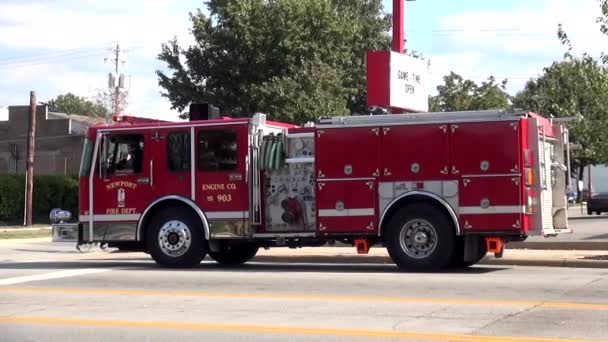 New Port Fire Department Engine - CINCINNATI, OHIO USA — стоковое видео