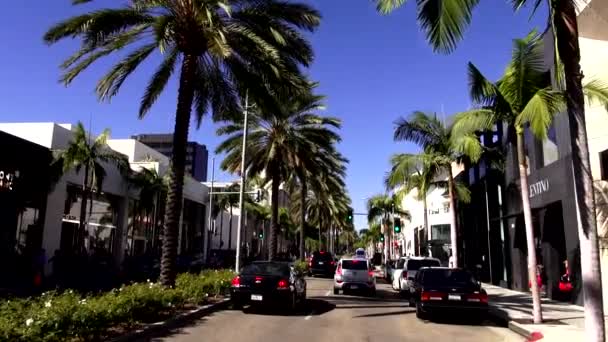 Exclusivo Rodeo Drive en Beverly Hills LOS ÁNGELES — Vídeo de stock
