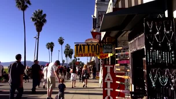 Oceanwalk στο Λος Άντζελες της Καλιφόρνια παραλία της Βενετίας — Αρχείο Βίντεο