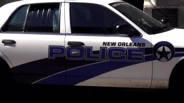 New Orleans Police car NEW ORLEANS, LOUISIANA Stati Uniti — Video Stock
