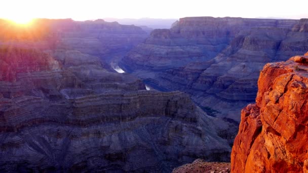 Félelmetes kilátás nyílik a Grand Canyon, este — Stock videók