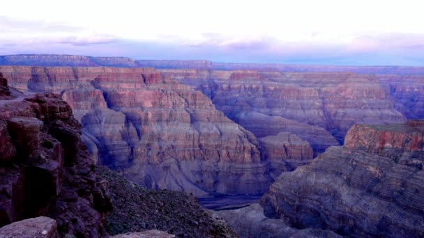 O Grand Canyon após o pôr-do-sol - grande tiro à noite — Vídeo de Stock