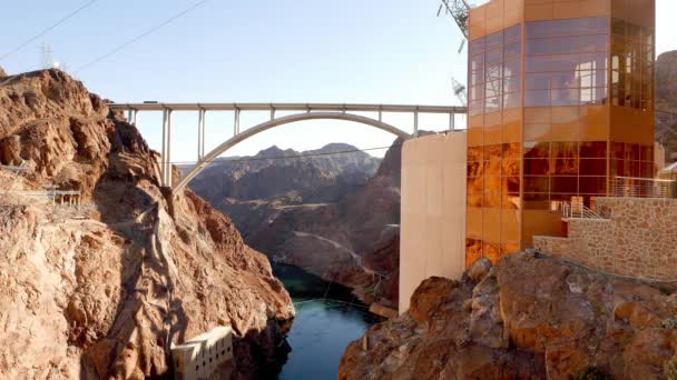 El nuevo bypass de la presa Hoover en Arizona - Mike OCallaghan-Pat Tillman Memorial Bridge — Vídeos de Stock