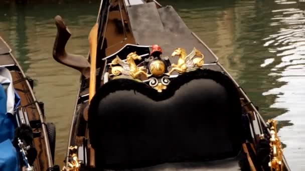 Gôndola no canal - Veneza, Veneza — Vídeo de Stock