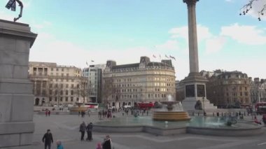 Ünlü Trafalgar Square Londra öğleden sonra - Londra, İngiltere