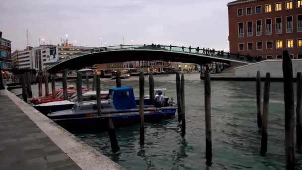 Modern híd Velence, Venezia porte di Roma — Stock videók