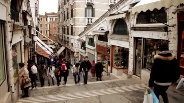 Магазины Rialto Bridge Венеция, Венеция — стоковое видео
