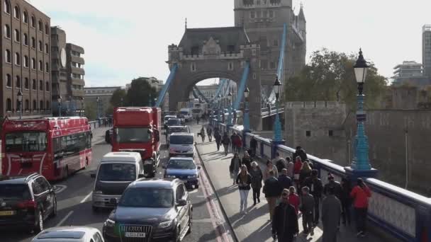 London Tower Bridge - Londýn, Anglie — Stock video