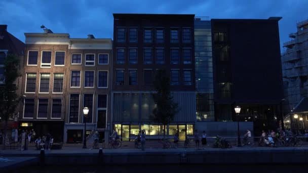 A casa de Anne Frank em Amsterdã em Prinsengracht — Vídeo de Stock