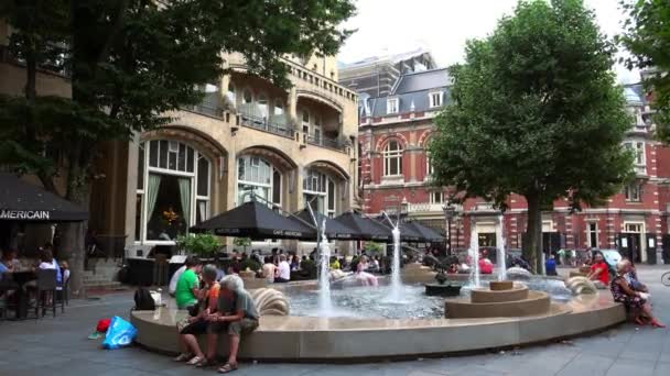 Fountain at Bar Americain Leidseplein Amsterdam — Stock Video