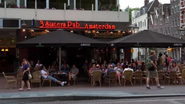 Pub at Rembrandt Square Amsterdam — Stock Video