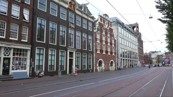 Typický pohled Amsterdam ulice — Stock video